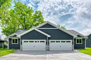 230 S Chestnut St, Ellsworth, WI 54011 - Photo 12