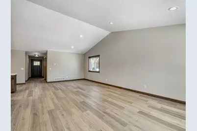 230 S Chestnut Street, Ellsworth, WI 54011 - Photo 6