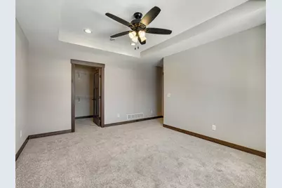 230 S Chestnut Street, Ellsworth, WI 54011 - Photo 8