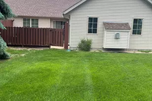 8541 Inverness Ln N, Brooklyn Park, MN 55443 - Photo 2