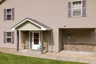 2078 Shryer Ct E, North Saint Paul, MN 55109 - Photo 8