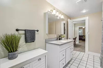 302 Wyoming Street E, Saint Paul, MN 55107 - Photo 18