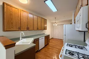 682 Princeton Ave, Shakopee, MN 55379 - Photo 10