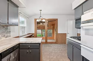 7556 Major Ave N, Brooklyn Park, MN 55443 - Photo 14