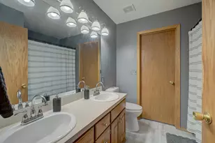 940 Leroy Ln, River Falls, WI 54022 - Photo 16