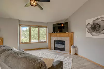 940 Leroy Lane, River Falls, WI 54022 - Photo 6