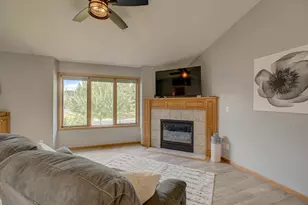 940 Leroy Ln, River Falls, WI 54022 - Photo 6