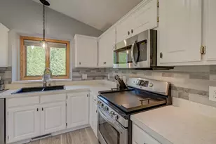 940 Leroy Ln, River Falls, WI 54022 - Photo 12