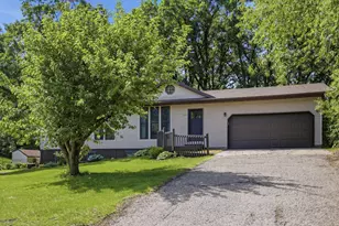 509 Birch Dr, Detroit Lakes, MN 56501 - Photo 2
