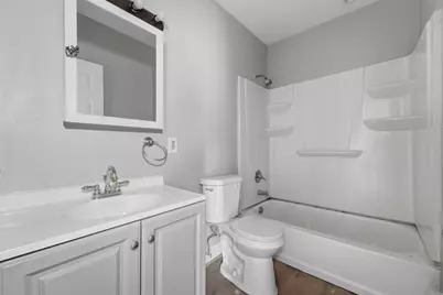 733 Bradley Street, Saint Paul, MN 55130 - Photo 14
