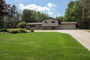 13741 Vinewood Ln N, Dayton, MN 55327 - Photo 4