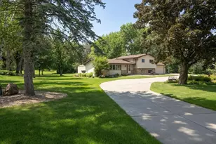 13741 Vinewood Ln N, Dayton, MN 55327 - Photo 2