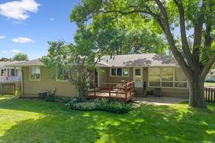 961 11 1/4 Street SW, Rochester, MN 55902 - Photo 2