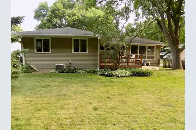 961 11 1/4 Street SW, Rochester, MN 55902 - Photo 2
