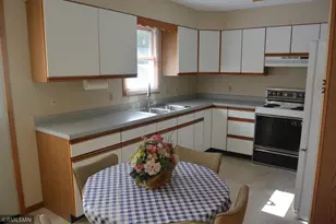 1514 Chandler Ave N, Glencoe, MN 55336 - Photo 10