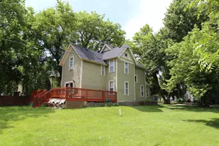 209 4th St E, Carver, MN 55315 - Photo 2