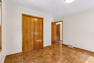 3910 Elmwood St, Vadnais Heights, MN 55127 - Photo 12