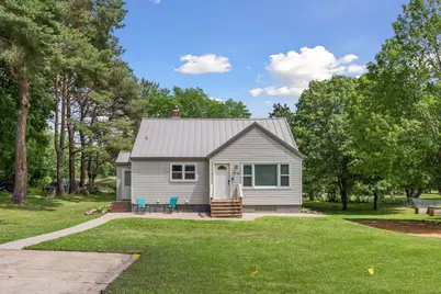 3910 Elmwood Street, Vadnais Heights, MN 55127 - Photo 2