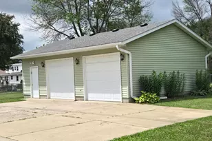 303 W Main St, Blooming Prairie, MN 55917 - Photo 10