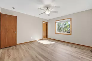 9244 Andrea Dr, Woodbury, MN 55125 - Photo 38