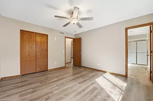 9244 Andrea Dr, Woodbury, MN 55125 - Photo 42