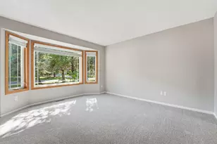 9244 Andrea Dr, Woodbury, MN 55125 - Photo 12