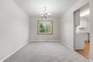 9244 Andrea Dr, Woodbury, MN 55125 - Photo 18