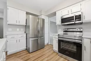 9244 Andrea Dr, Woodbury, MN 55125 - Photo 20