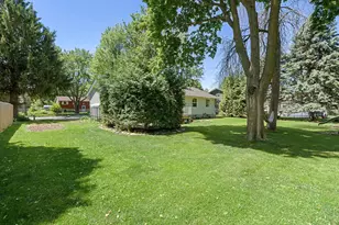 716 Winter Dr, Faribault, MN 55021 - Photo 32