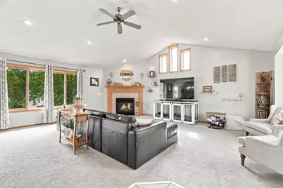 8060 Padgett Avenue NE, Otsego, MN 55330 - Photo 2