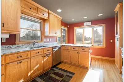 1400 Maryland Avenue S, Saint Louis Park, MN 55426 - Photo 6