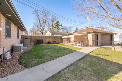 1400 Maryland Avenue S, Saint Louis Park, MN 55426 - Photo 4