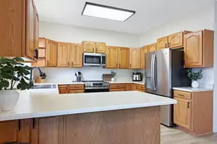 211 Rainbow Dr, Marshall, MN 56258 - Photo 16