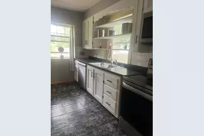 635 E 2nd Street, Litchfield, MN 55355 - Photo 10