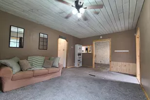635 E 2nd St, Litchfield, MN 55355 - Photo 8