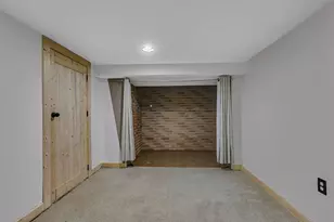 635 E 2nd St, Litchfield, MN 55355 - Photo 14