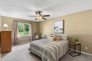 3859 Dolomite Dr, Eagan, MN 55122 - Photo 10