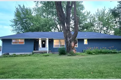 1050 8th Street SW, Pine City, MN 55063 - Photo 2