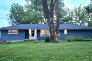 1050 8th St SW, Pine City, MN 55063 - Photo 2