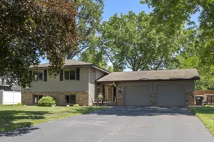 2912 9th Ave, Anoka, MN 55303 - Photo 1