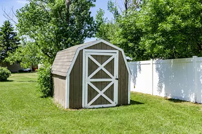 501 1st Street NW, Hillsboro, ND 58045 - Photo 6