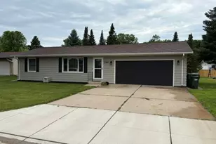 944 Sunset St SW, Hutchinson, MN 55350 - Photo 1