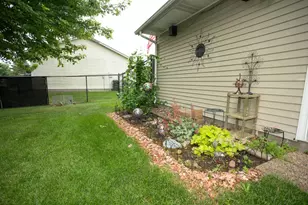 15288 Chokecherry Ave, Rosemount, MN 55068 - Photo 4
