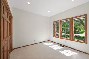 3034 Edgewater Dr, Woodbury, MN 55125 - Photo 36