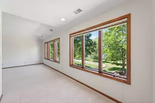 3034 Edgewater Dr, Woodbury, MN 55125 - Photo 32