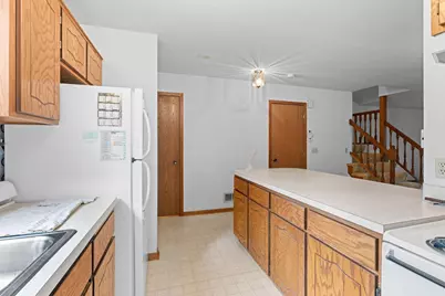 112 South Drive #D, Circle Pines, MN 55014 - Photo 8