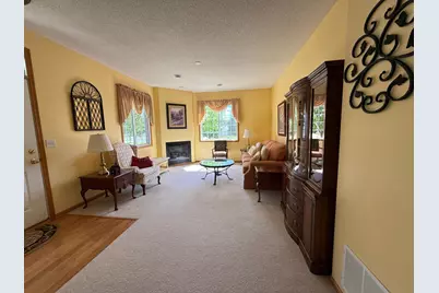 5886 Camellia Court NW, Rochester, MN 55901 - Photo 4