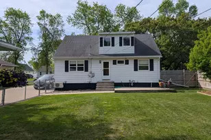 1124 8th St, International Falls, MN 56649 - Photo 30