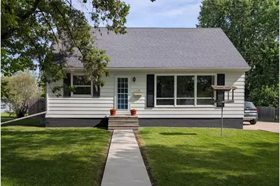 1124 8th Street, International Falls, MN 56649 - Photo 1
