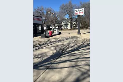 728 Central Avenue N, Faribault, MN 55021 - Photo 4